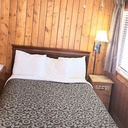 Canyon Motel Near Rocky Mountain National Park ฮ็อตซัลเฟอร์สปริงส์ ภายนอก รูปภาพ