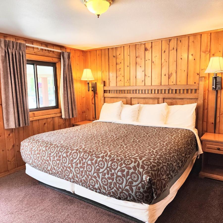 Canyon Motel Near Rocky Mountain National Park ฮ็อตซัลเฟอร์สปริงส์ ภายนอก รูปภาพ