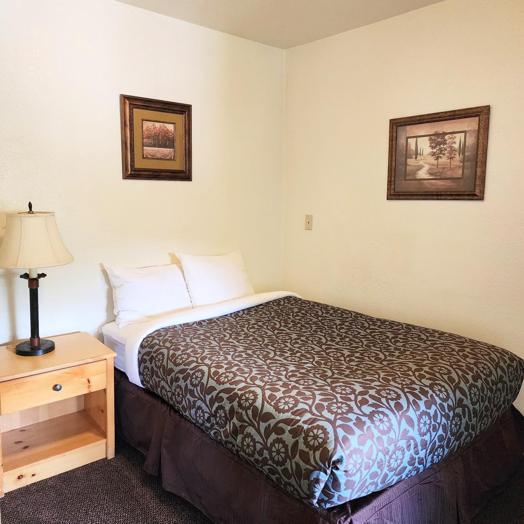 Canyon Motel Near Rocky Mountain National Park ฮ็อตซัลเฟอร์สปริงส์ ภายนอก รูปภาพ