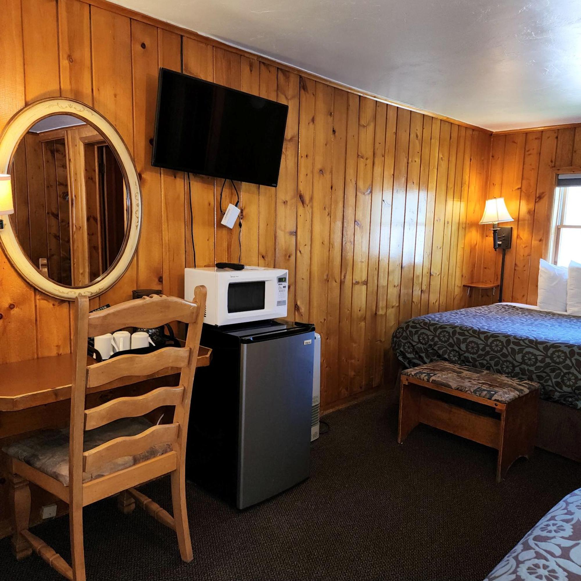 Canyon Motel Near Rocky Mountain National Park ฮ็อตซัลเฟอร์สปริงส์ ภายนอก รูปภาพ