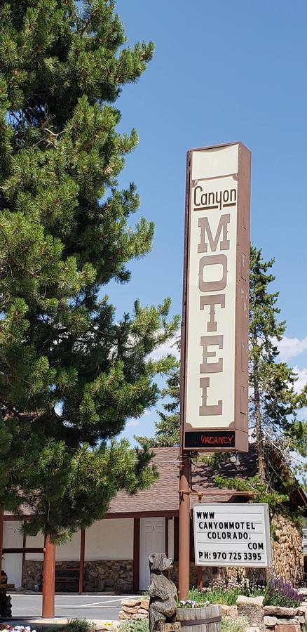 Canyon Motel Near Rocky Mountain National Park ฮ็อตซัลเฟอร์สปริงส์ ภายนอก รูปภาพ